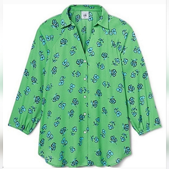 Cabi-5891 "Go-To" Top Floral Button Down-Size (oversized)Small - Picture 1 of 16